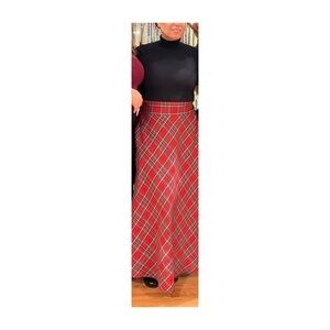 Women’s Tartan Maxi Skirt w/ Pockets & Elastic waist in back Sz Large